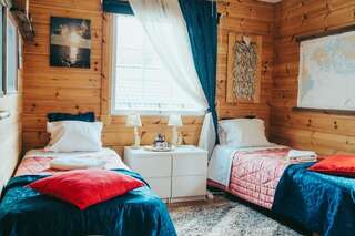 Отели типа «постель и завтрак» B&B Elämys Ämmi Sauvo Двухместный номер с 2 отдельными кроватями и общей ванной комнатой-1